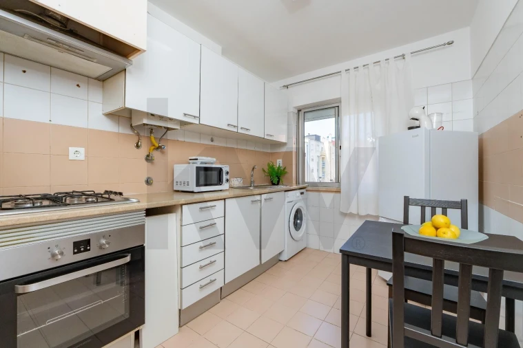 Apartamento T2 para Arrendamento em Caparica e Trafaria Foto 11