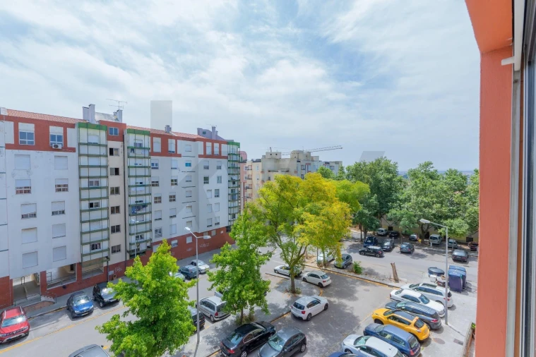 Apartamento T2 para Arrendamento em Caparica e Trafaria Foto 9