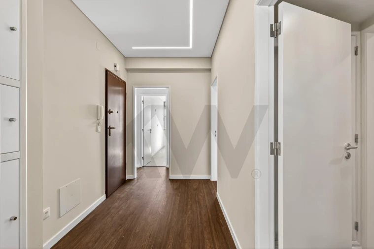 Apartamento T3 para Venda em Beato Foto 16