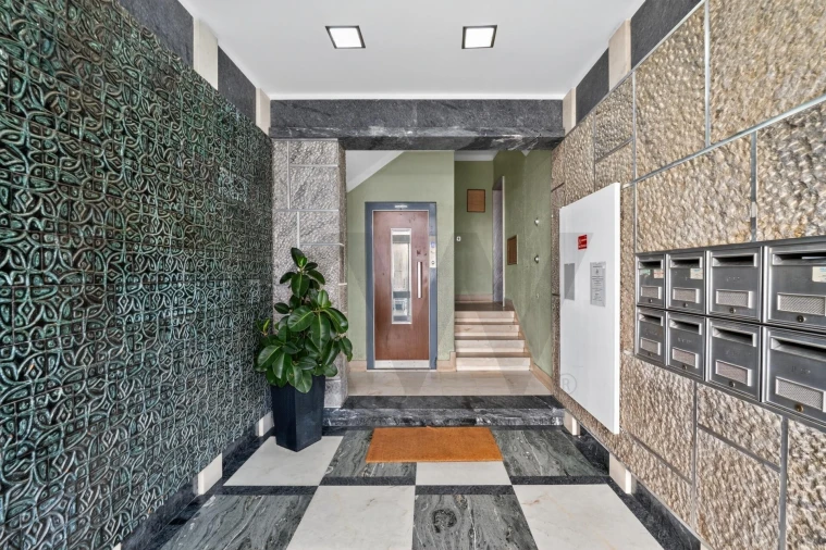 Apartamento T3 para Venda em Beato Foto 26