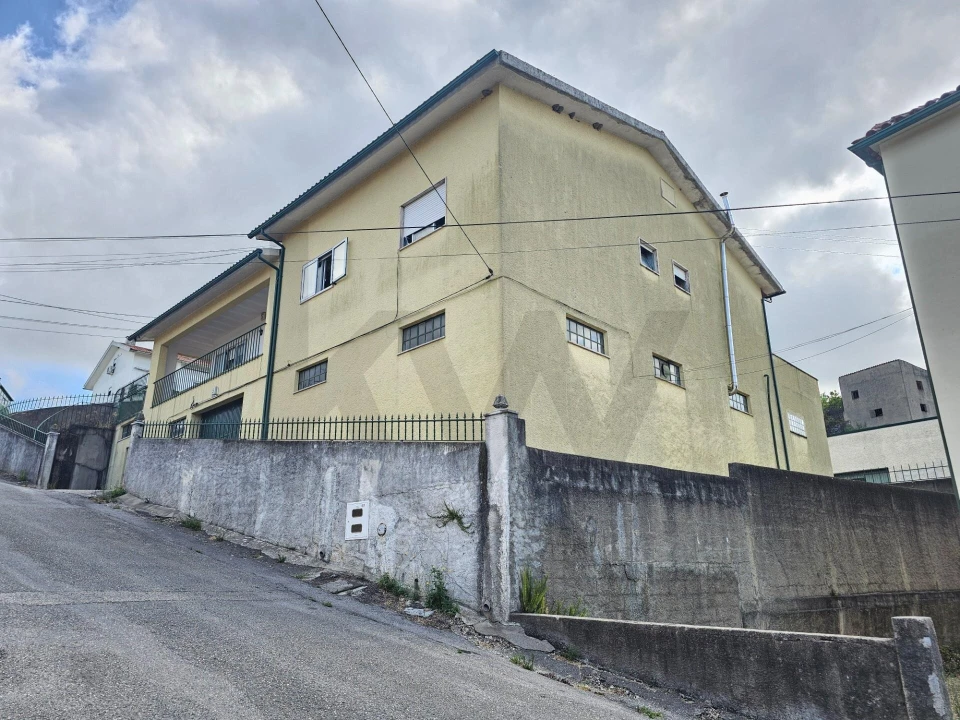 Garagem para Venda em Sé Nova, Santa Cruz, Almedina e São Bartolomeu Foto 5