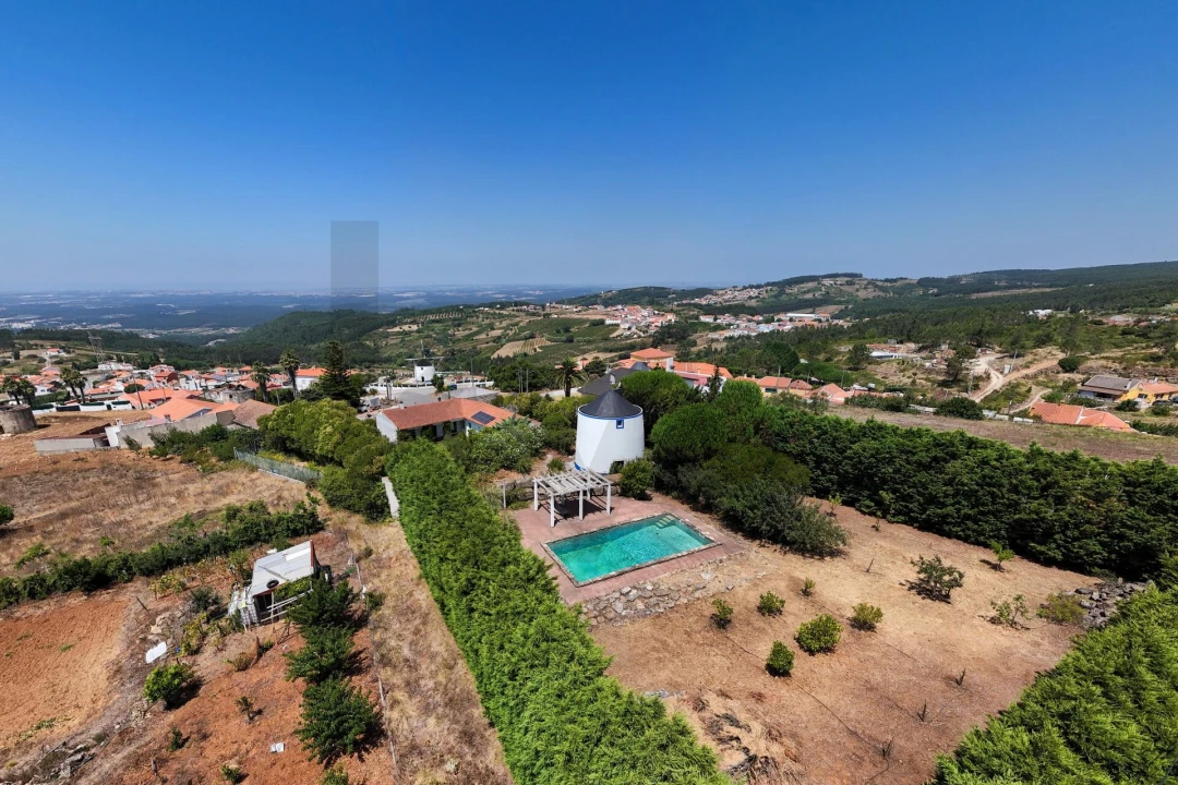 Moradia T3 para Venda em Maxial e Monte Redondo Foto 56