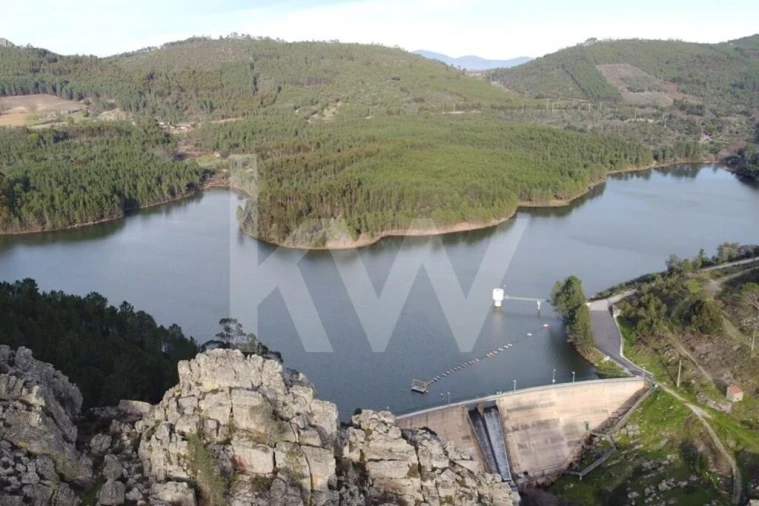 Terreno para Venda em Penha Garcia Foto 14