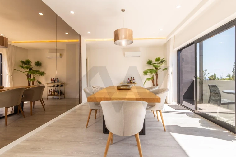 Apartamento T4 para Venda em São Vicente Ferreira Foto 2