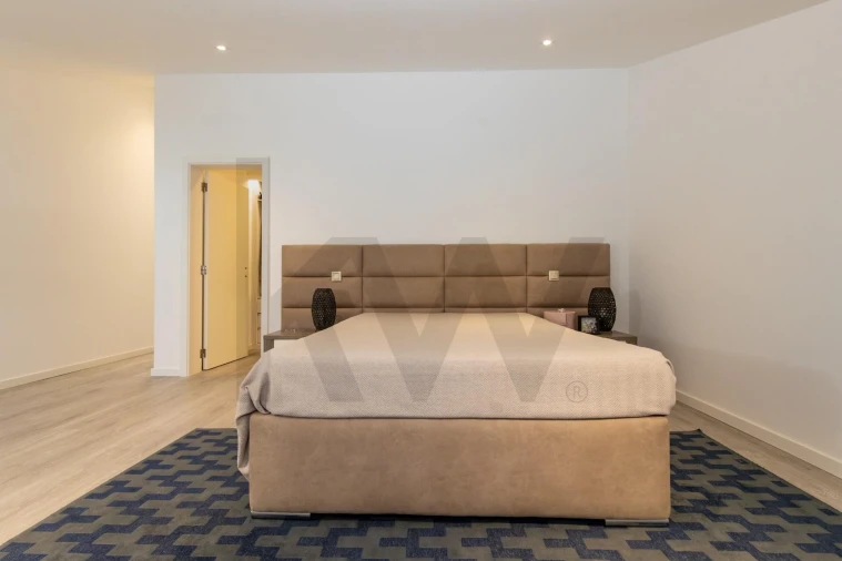 Apartamento T4 para Venda em São Vicente Ferreira Foto 33