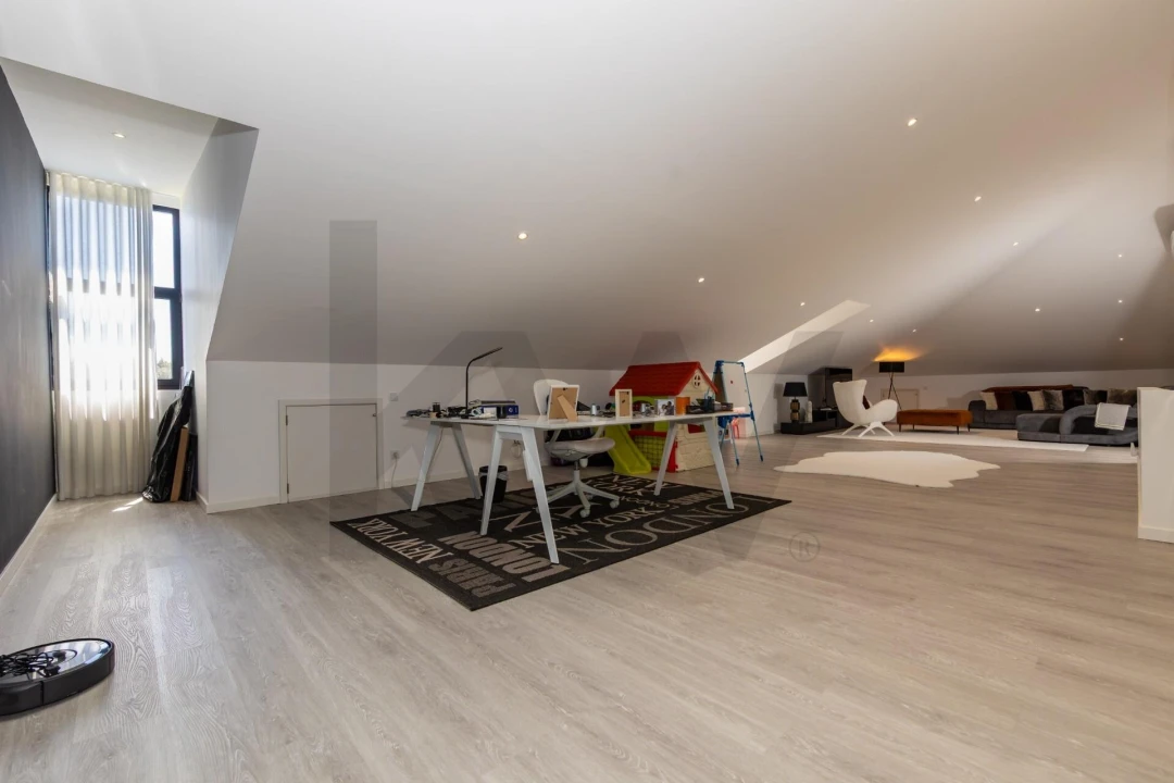 Apartamento T4 para Venda em São Vicente Ferreira Foto 30