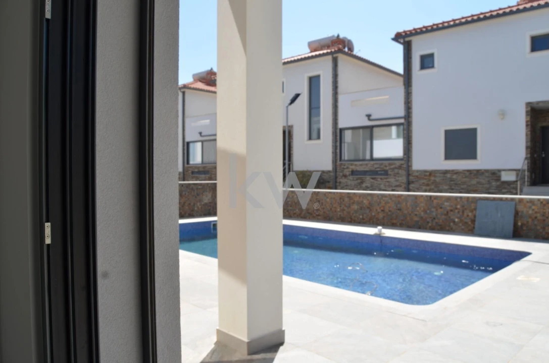 Moradia T3 para Venda em Albufeira e Olhos de Água Foto 11