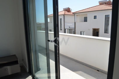 Moradia T3 para Venda em Albufeira e Olhos de Água