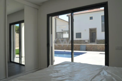 Moradia T3 para Venda em Albufeira e Olhos de Água