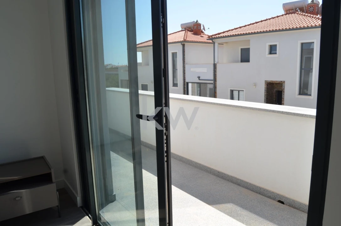 Moradia T3 para Venda em Albufeira e Olhos de Água Foto 32