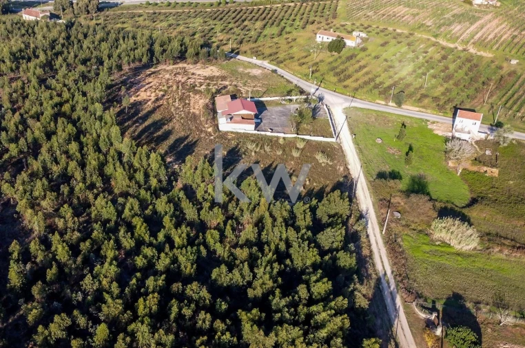 Terreno para Venda em Campelos e Outeiro da Cabeça Foto 11