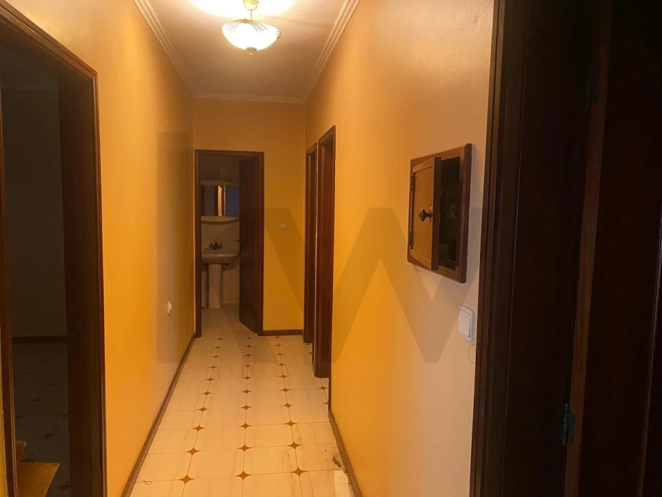 Armazém para Venda em Lourosa Foto 18