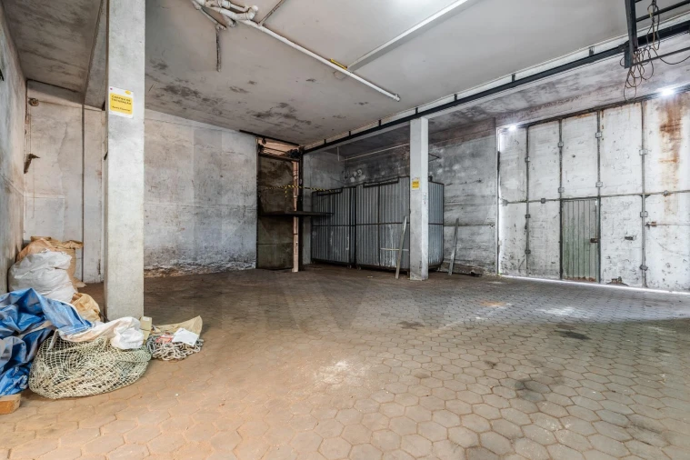 Armazém para Venda em Lourosa Foto 12