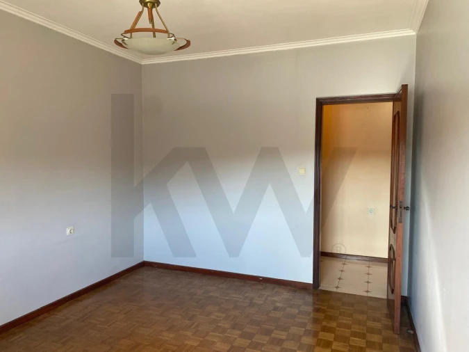 Armazém para Venda em Lourosa Foto 24