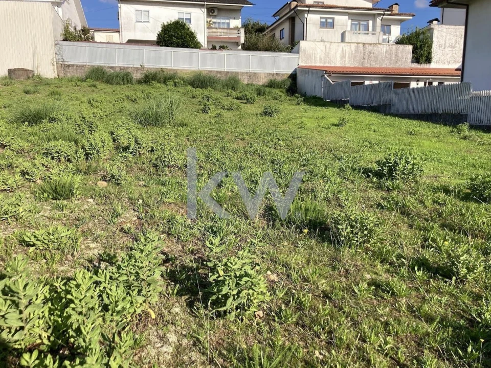 Terreno para Venda em Arrifana Foto 2