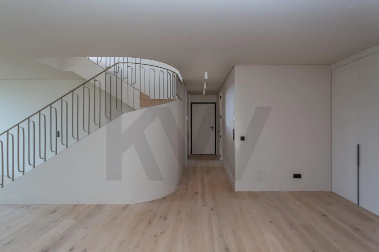 Apartamento T3 para Venda em Avenidas Novas Foto 3