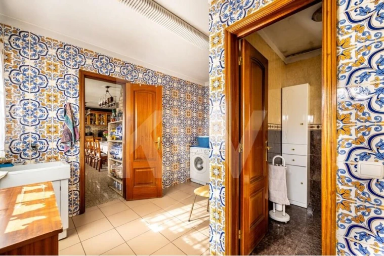 Moradia T6 para Venda em Recarei Foto 60