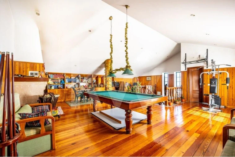 Moradia T6 para Venda em Recarei Foto 50