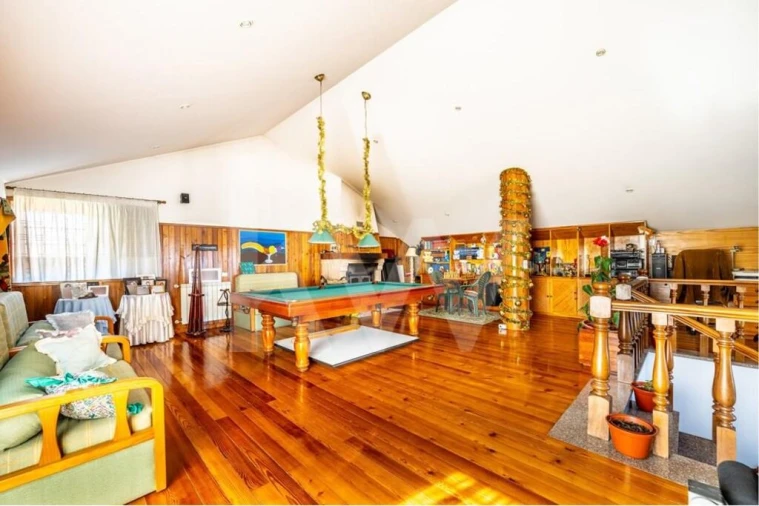 Moradia T6 para Venda em Recarei Foto 49