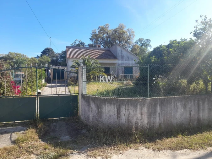 Terreno para Venda em Seixal, Arrentela e Aldeia de Paio Pires