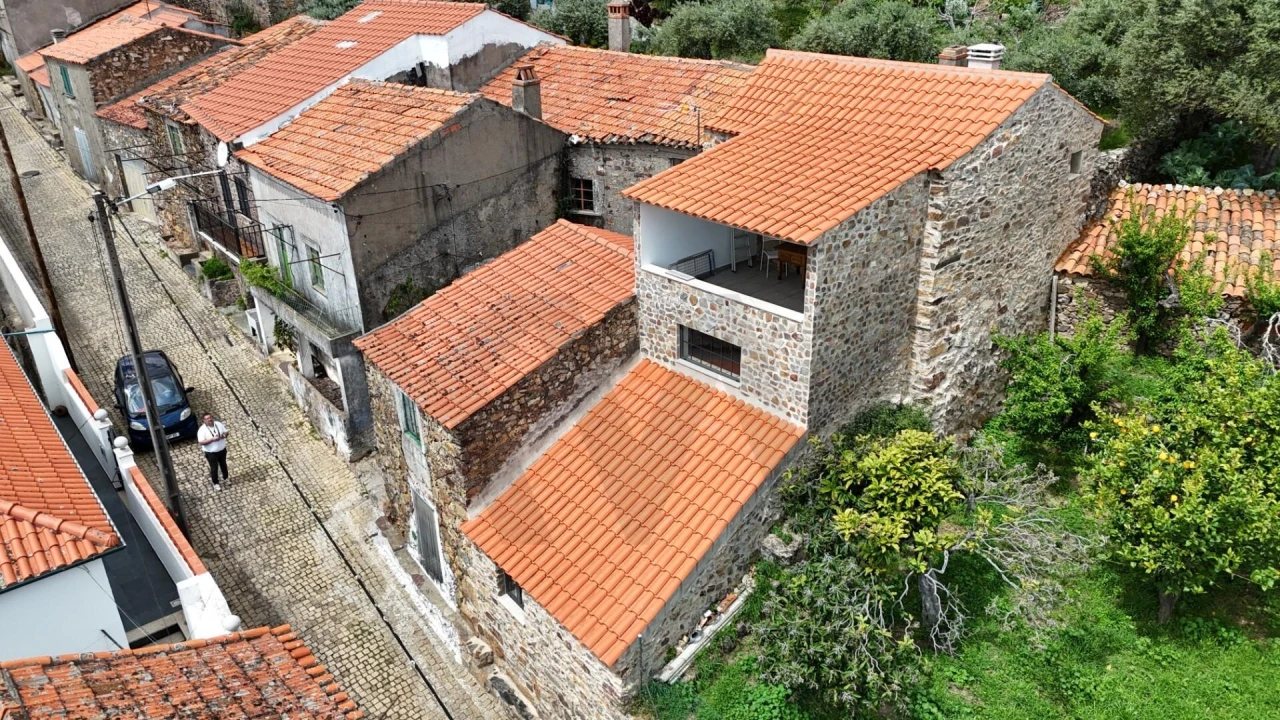 Moradia T1 para Venda em Penha Garcia Foto 44