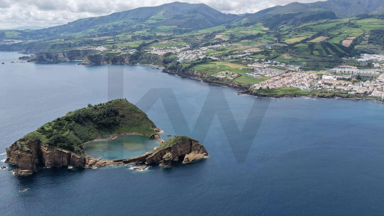 Terreno para Venda em Vila Franca do Campo (São Pedro) Foto 3