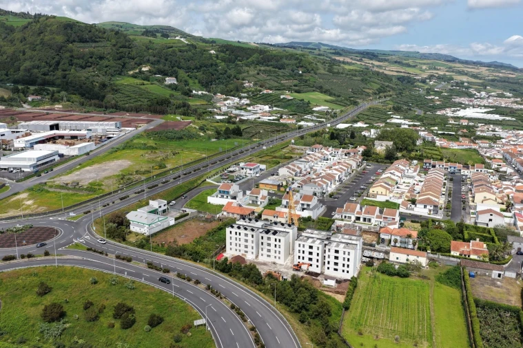 Terreno para Venda em Vila Franca do Campo (São Pedro) Foto 12