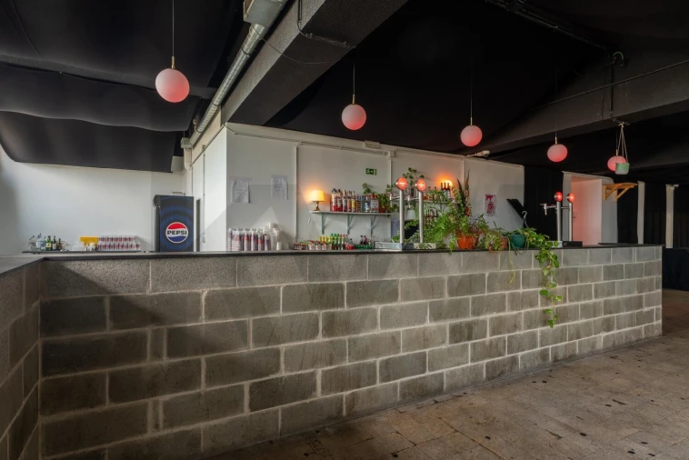 Negócio para Trespasse em Sacavém e Prior Velho Foto 7