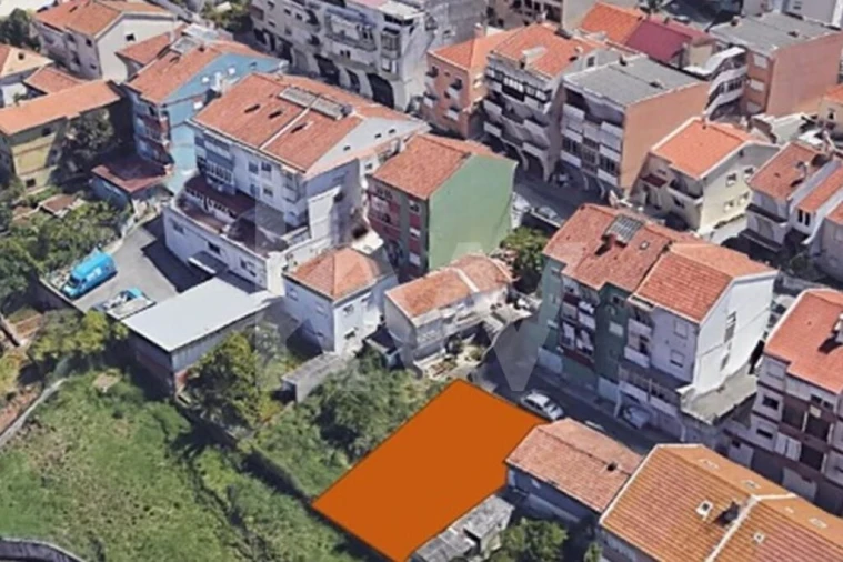 Terreno para Venda em Póvoa de Santo Adrião e Olival Basto Foto 3