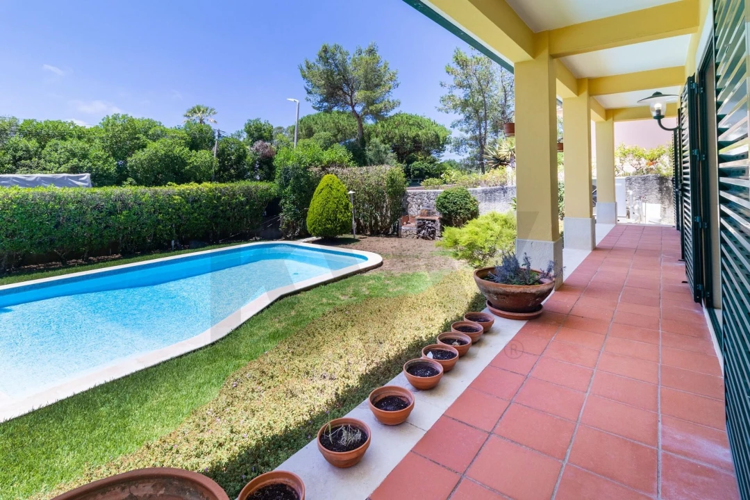 Moradia T4 para Venda em São João das Lampas e Terrugem Foto 6