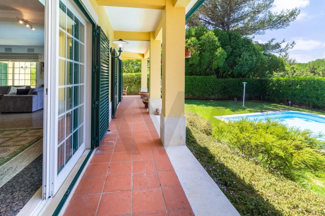 Moradia T4 para Venda em São João das Lampas e Terrugem Foto 5