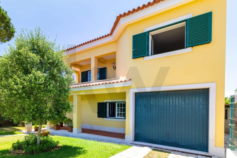 Moradia T4 para Venda em São João das Lampas e Terrugem Foto 9