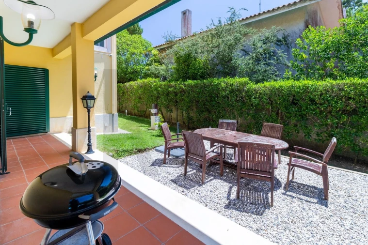 Moradia T4 para Venda em São João das Lampas e Terrugem Foto 7