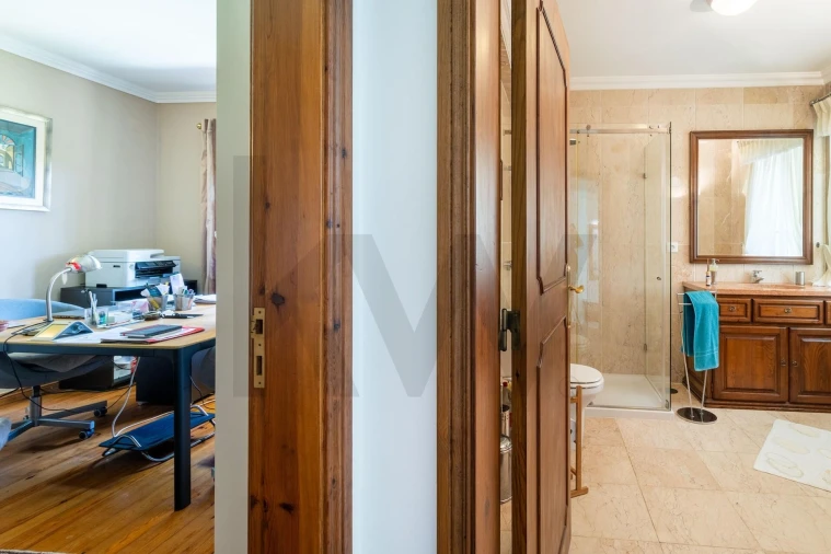 Moradia T4 para Venda em São João das Lampas e Terrugem Foto 13