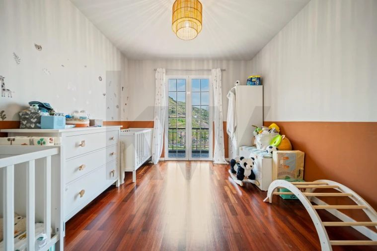 Moradia T3 para Venda em Camara de Lobos Foto 19