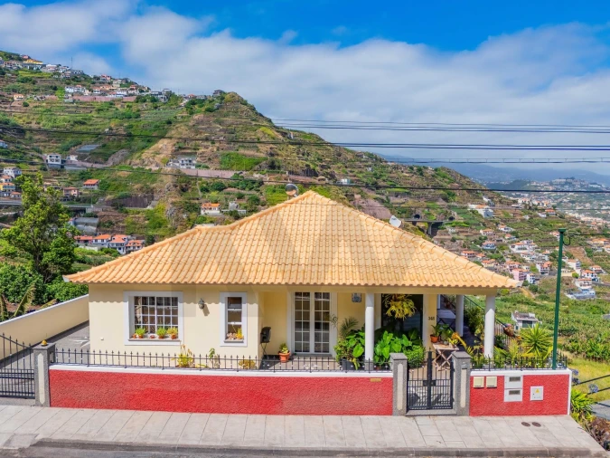 Moradia T3 para Venda em Camara de Lobos