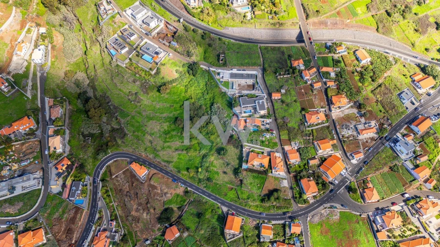 Terreno para Venda em Estreito da Calheta Foto 8