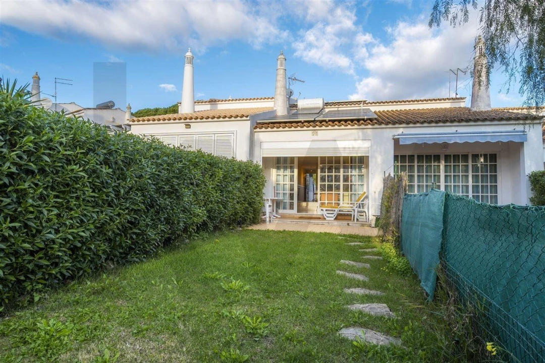 Moradia T1 para Venda em Albufeira e Olhos de Água Foto 31