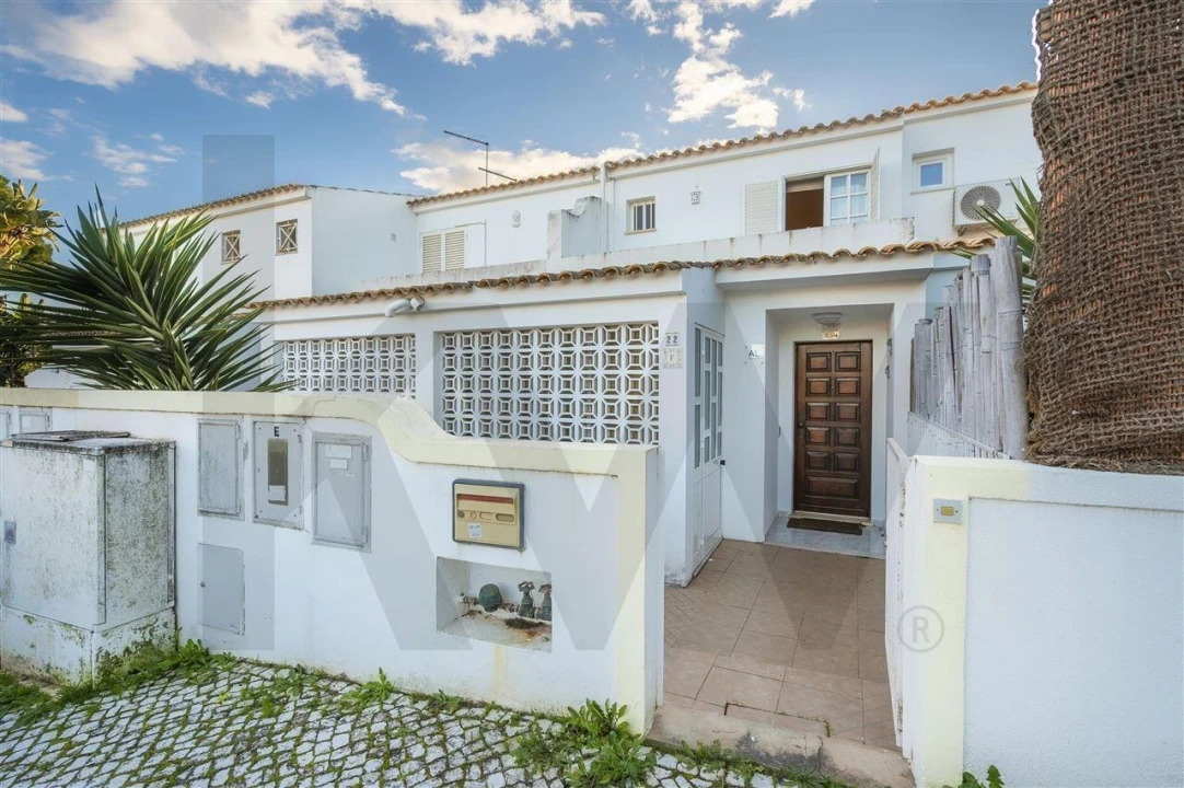 Moradia T1 para Venda em Albufeira e Olhos de Água Foto 4