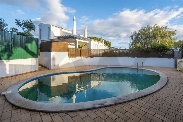 Moradia T1 para Venda em Albufeira e Olhos de Água Foto 35