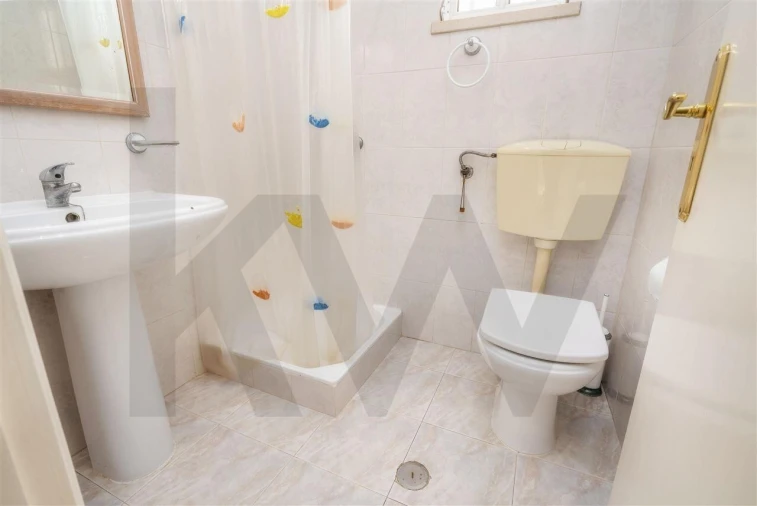 Moradia T1 para Venda em Albufeira e Olhos de Água Foto 45
