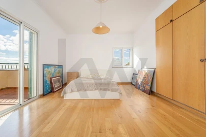 Apartamento T4 para Venda em Funchal (Se)