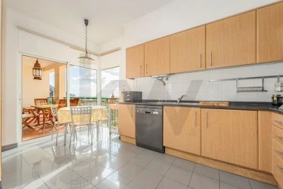 Apartamento T4 para Venda em Funchal (Se)