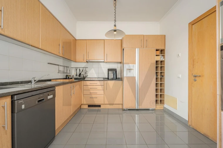 Apartamento T4 para Venda em Funchal (Se) Foto 7