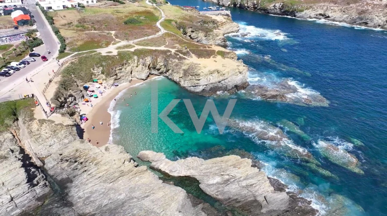 Apartamento T2 para Venda em Porto Covo Foto 11