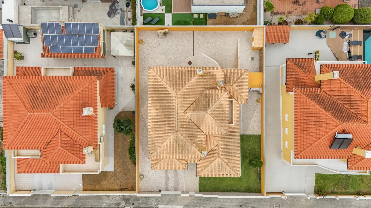 Moradia T4 para Venda em Santa Maria, São Pedro e Matacães Foto 4