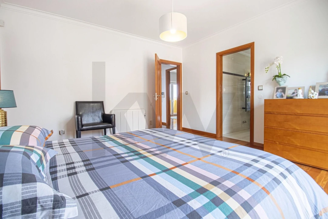 Moradia T4 para Venda em Santa Maria, São Pedro e Matacães Foto 22