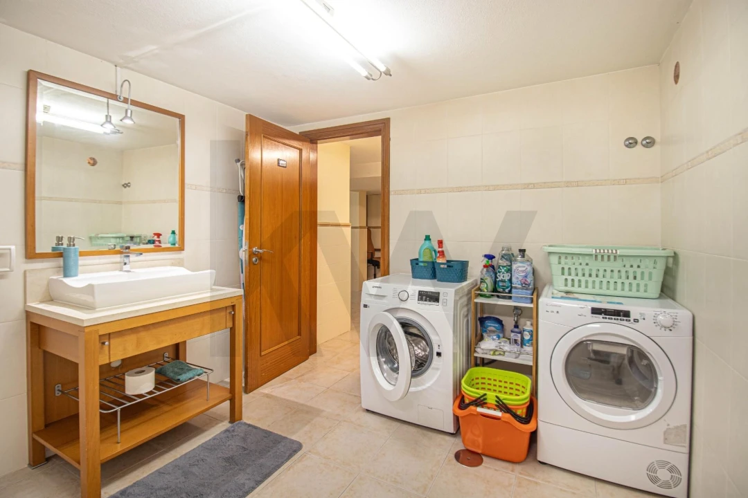 Moradia T4 para Venda em Santa Maria, São Pedro e Matacães Foto 42