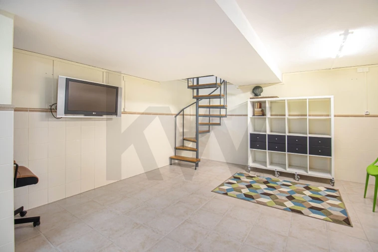 Moradia T4 para Venda em Santa Maria, São Pedro e Matacães Foto 46