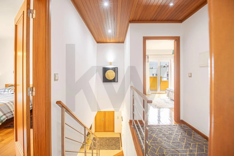 Moradia T4 para Venda em Santa Maria, São Pedro e Matacães Foto 7